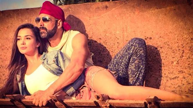 Singh is Bling First Look