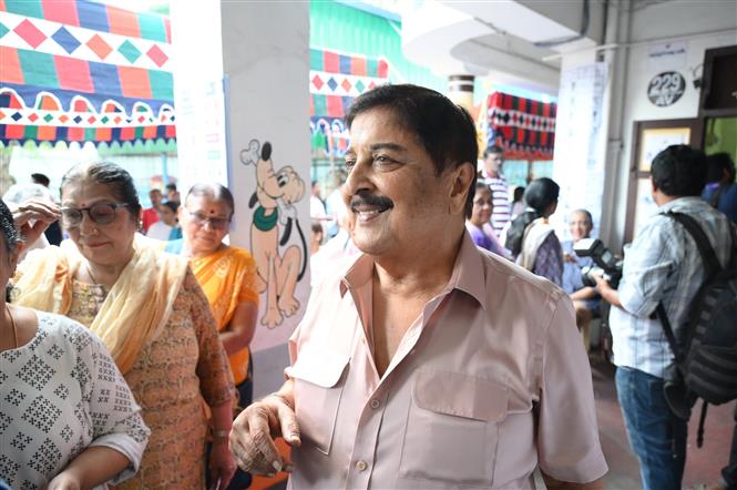 Stop Turning Citizens into Drunkards  - Sivakumar Demands TASMAC Shutdown After Casting Vote