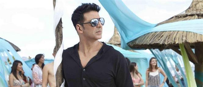 The Shaukeens Movie Review - Lost in too-much of everything