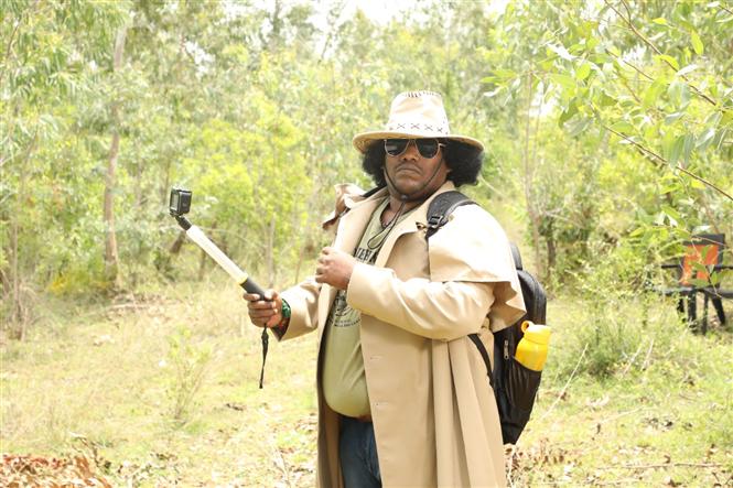 Veerappanin Gajana: First Look, Stills out for Yogi Babu's adventure thriller!