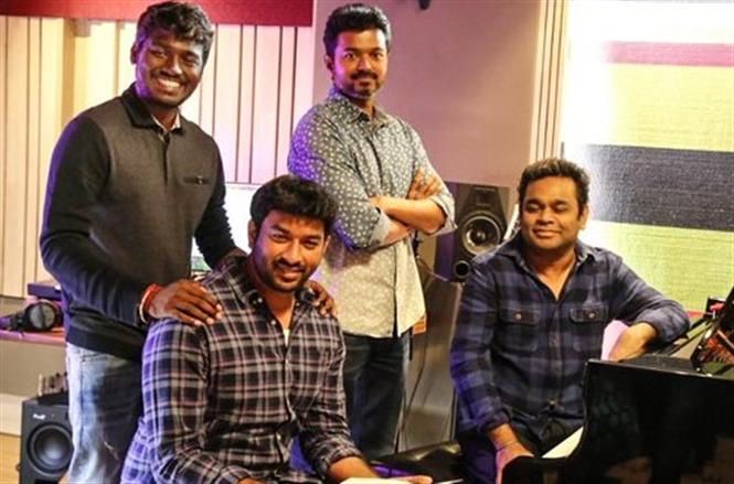 'Verithanam' ana update for Vijay fans! Thalapathy croons for Bigil Single!