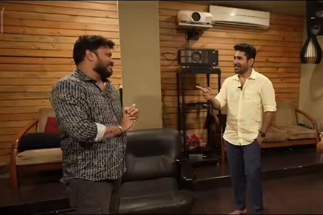 Vijay Antony to Sing for VJ Siddhu's Dayangaram, Fulfils Year-Old Promise