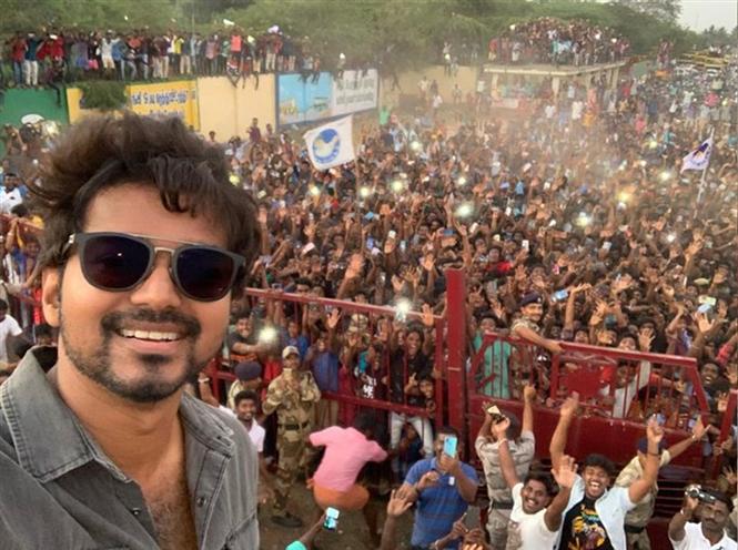 Vijay's Neyveli Selfie: Story behind 2020's most RT-ed Tweet!