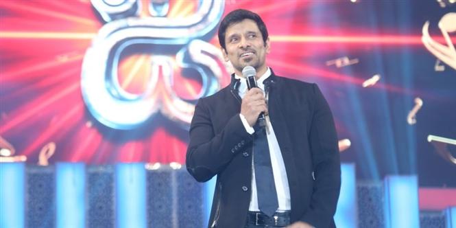 Vikram dubs for "I" in Hindi